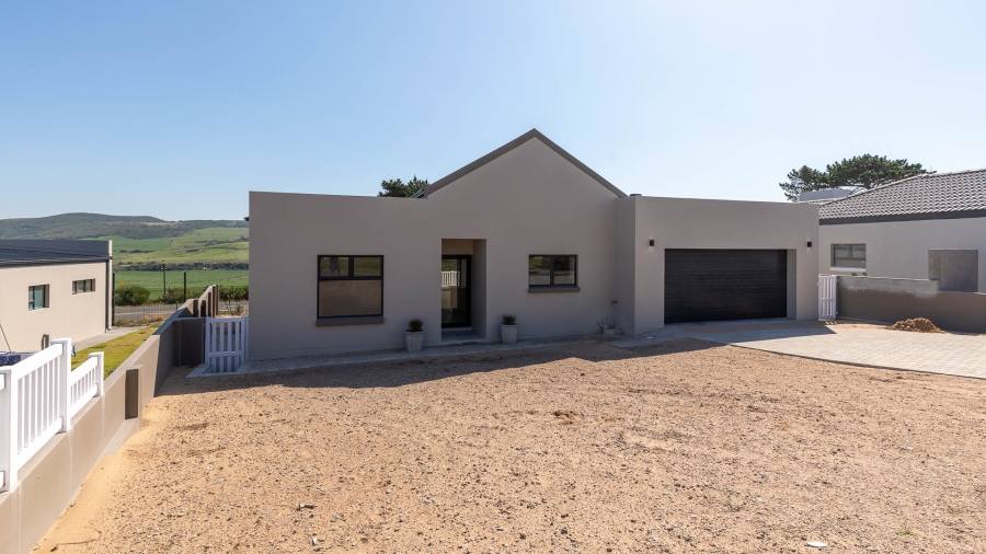 3 Bedroom Property for Sale in Reebok Western Cape